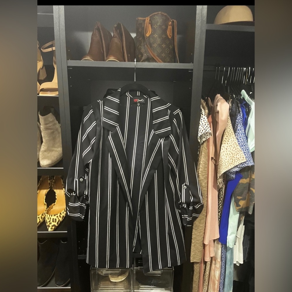 Black & white striped blazer